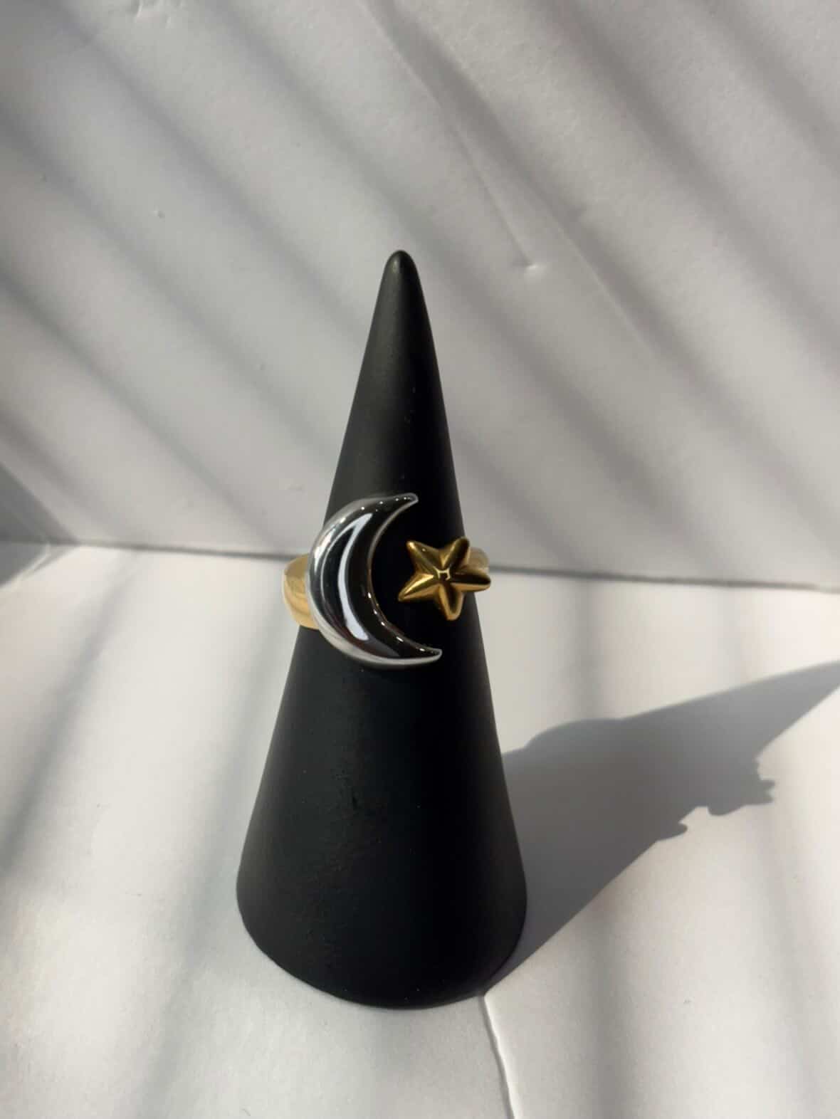 Luna Chic Ring